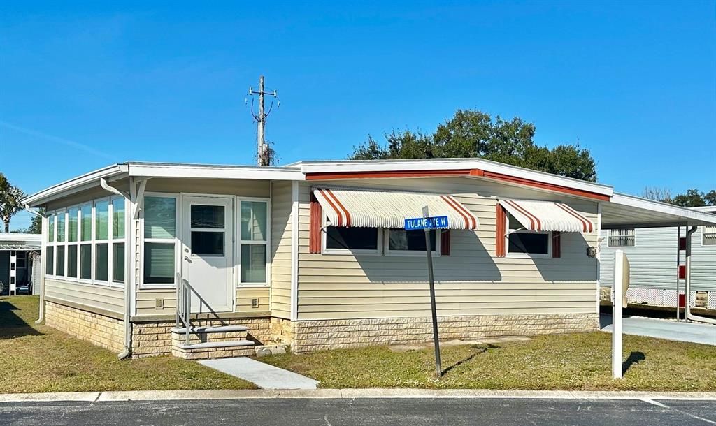 For Sale: $139,900 (3 beds, 2 baths, 1000 Square Feet)