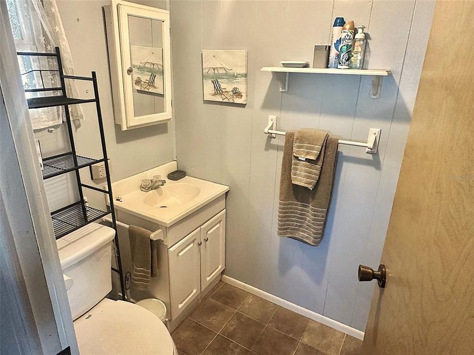 For Sale: $139,900 (3 beds, 2 baths, 1000 Square Feet)