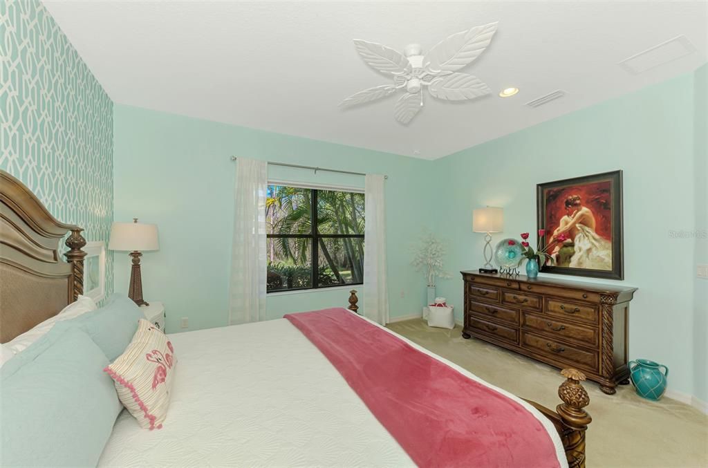 待售: $424,000 (2 贝兹, 2 浴室, 1523 平方英尺)