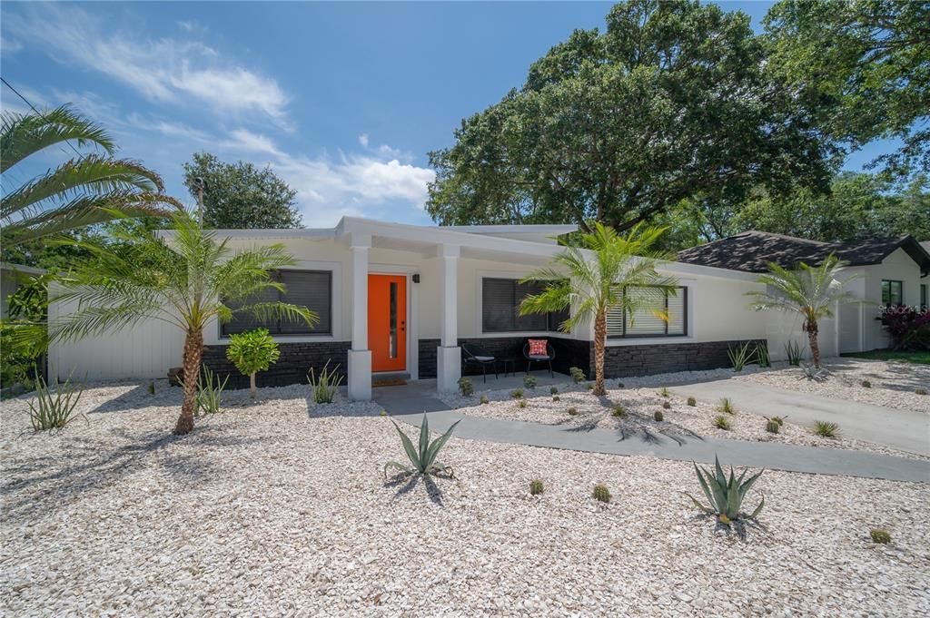 出租: $5,000 (3 贝兹, 1 浴室, 1287 平方英尺)