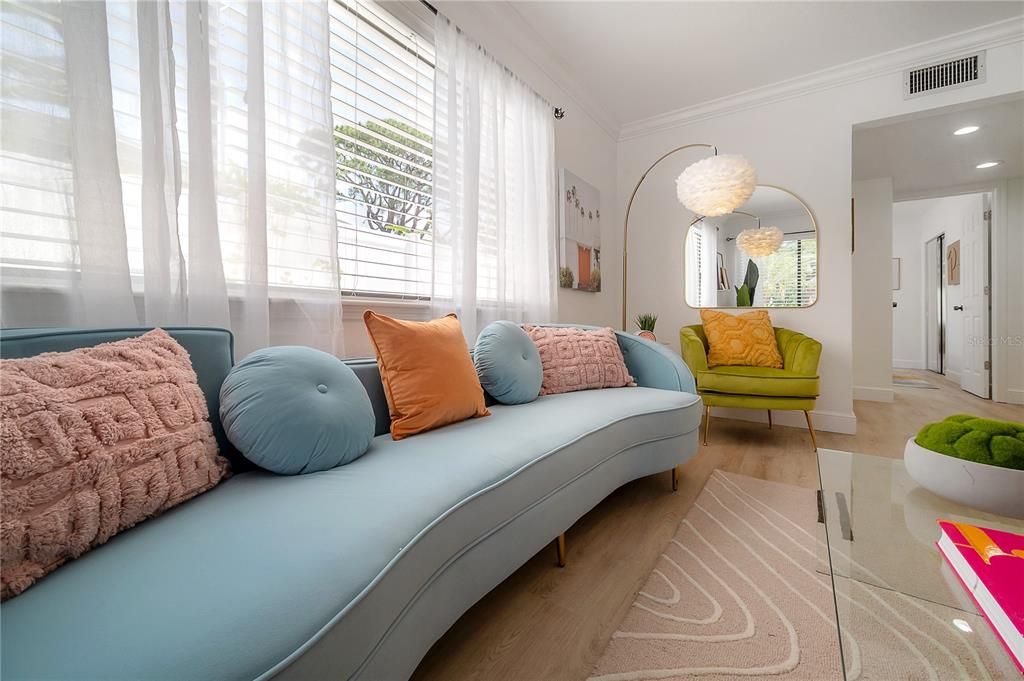 出租: $5,000 (3 贝兹, 1 浴室, 1287 平方英尺)