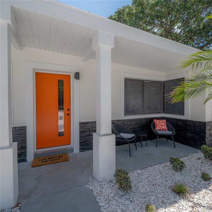 出租: $5,000 (3 贝兹, 1 浴室, 1287 平方英尺)