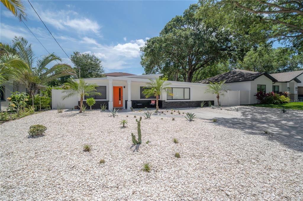 出租: $5,000 (3 贝兹, 1 浴室, 1287 平方英尺)