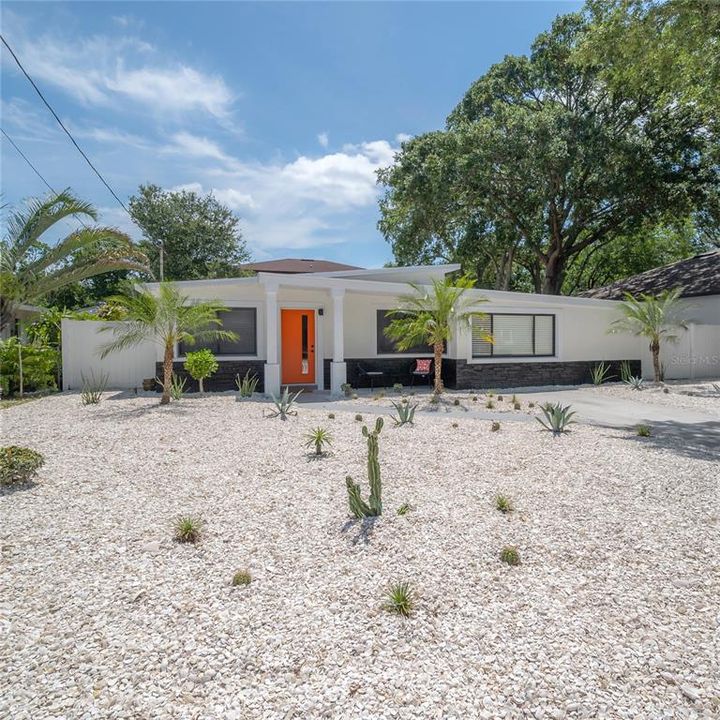 出租: $5,000 (3 贝兹, 1 浴室, 1287 平方英尺)