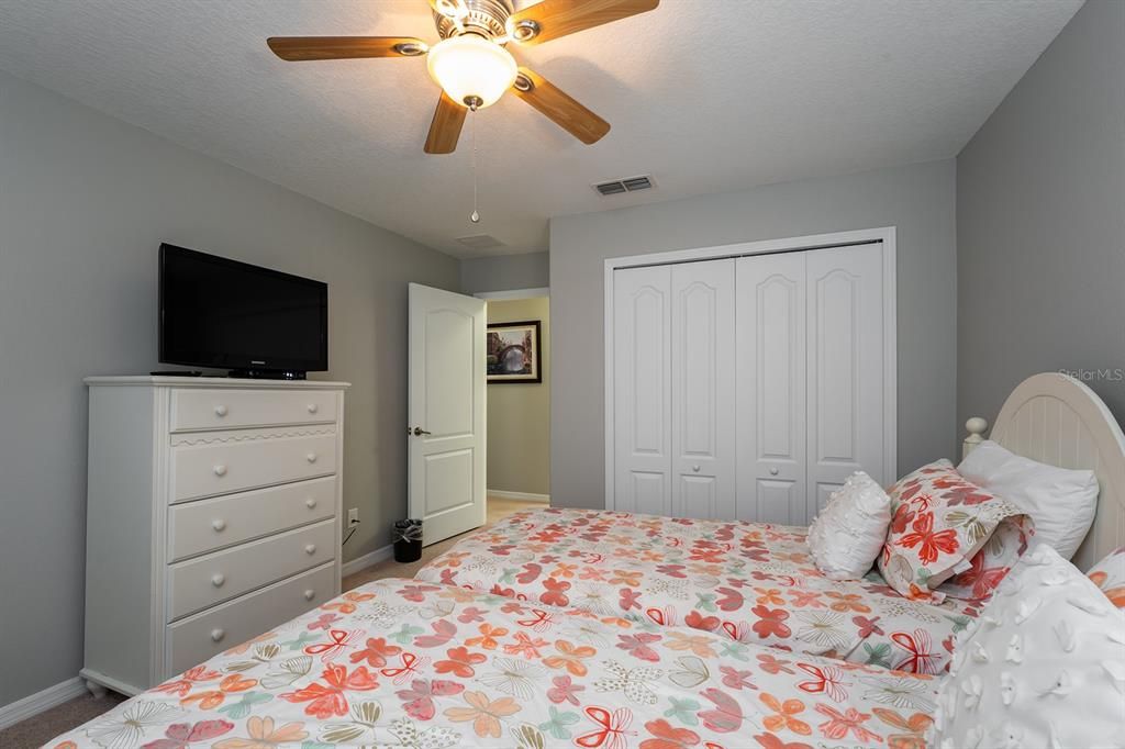 На продажу: $345,000 (4 спален, 3 ванн, 1902 Квадратных фут)