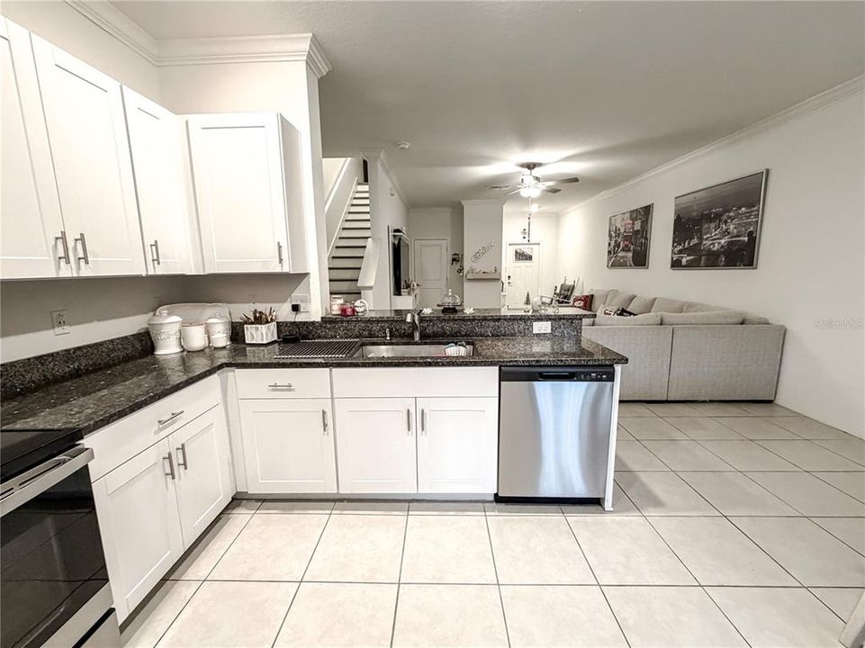 En Venta: $282,000 (3 camas, 2 baños, 1634 Pies cuadrados)