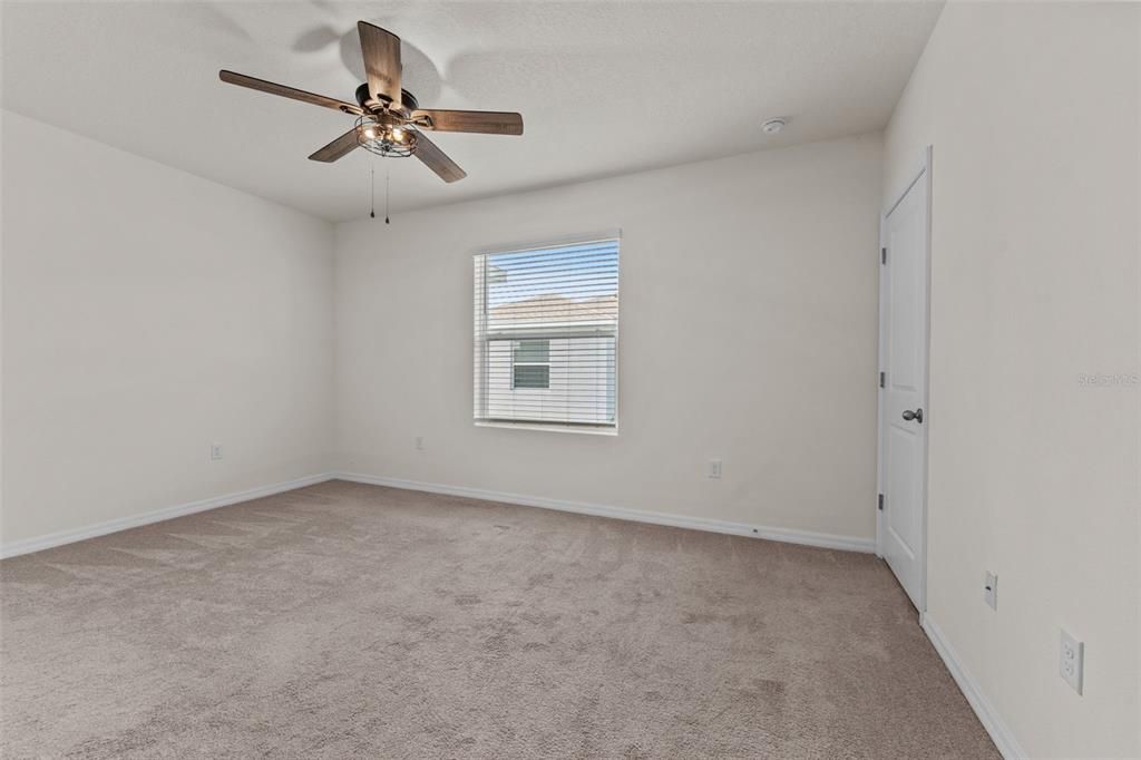 For Rent: $2,300 (3 beds, 2 baths, 1673 Square Feet)