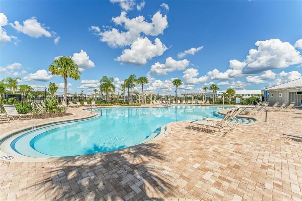 For Rent: $2,300 (3 beds, 2 baths, 1673 Square Feet)