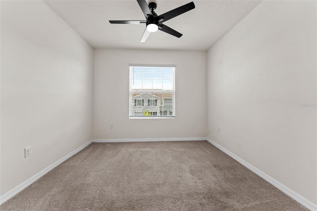 For Rent: $2,300 (3 beds, 2 baths, 1673 Square Feet)