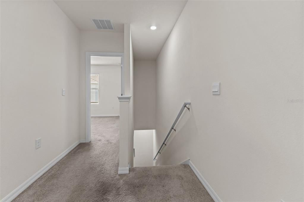 For Rent: $2,300 (3 beds, 2 baths, 1673 Square Feet)