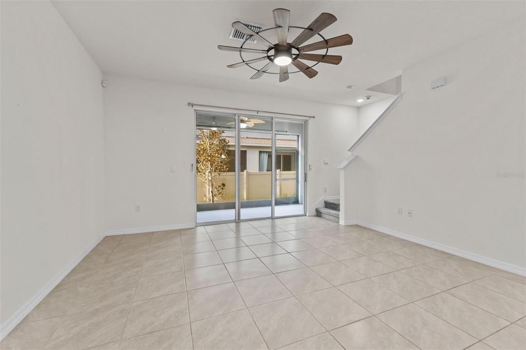 For Rent: $2,300 (3 beds, 2 baths, 1673 Square Feet)