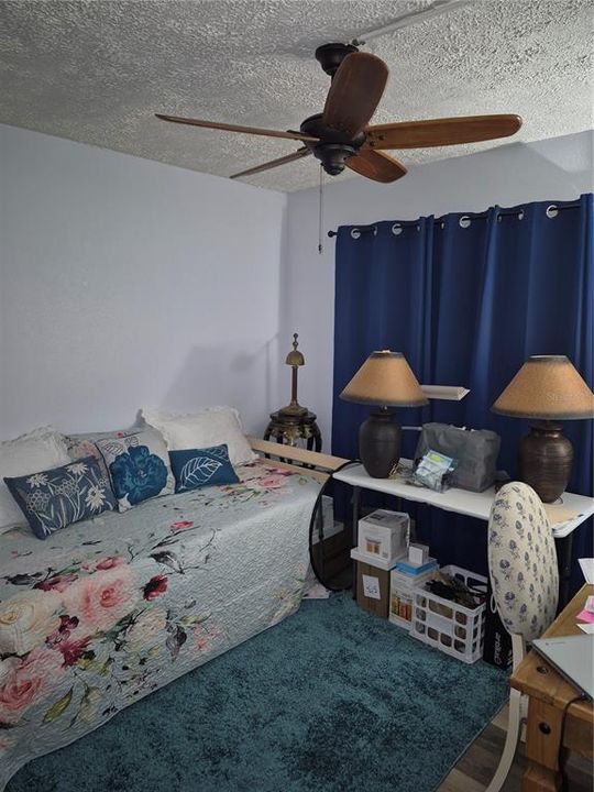 For Sale: $185,000 (2 beds, 2 baths, 1174 Square Feet)