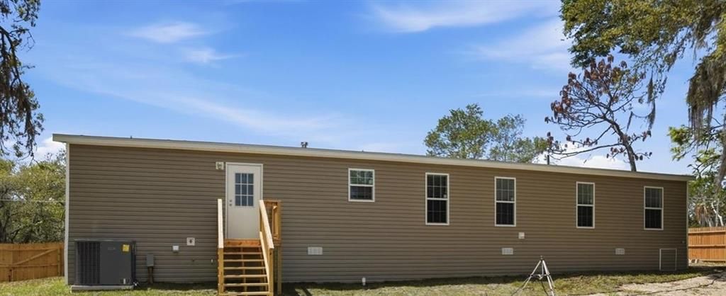 For Sale: $249,900 (4 beds, 2 baths, 1832 Square Feet)