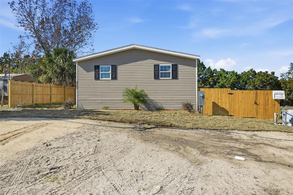 For Sale: $249,900 (4 beds, 2 baths, 1832 Square Feet)