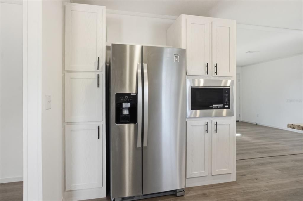 For Sale: $249,900 (4 beds, 2 baths, 1832 Square Feet)
