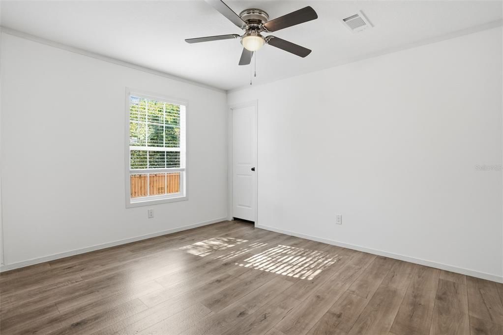 For Sale: $249,900 (4 beds, 2 baths, 1832 Square Feet)