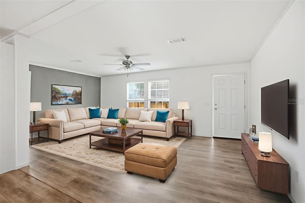 For Sale: $249,900 (4 beds, 2 baths, 1832 Square Feet)