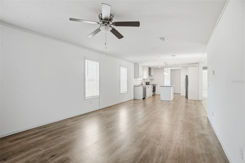 For Sale: $249,900 (4 beds, 2 baths, 1832 Square Feet)