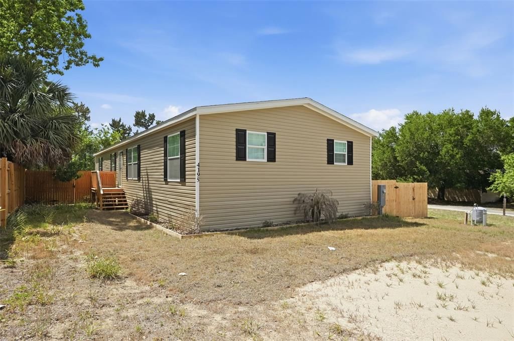 For Sale: $249,900 (4 beds, 2 baths, 1832 Square Feet)