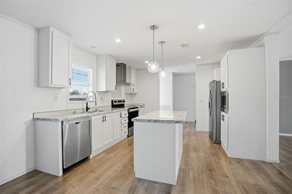 For Sale: $249,900 (4 beds, 2 baths, 1832 Square Feet)