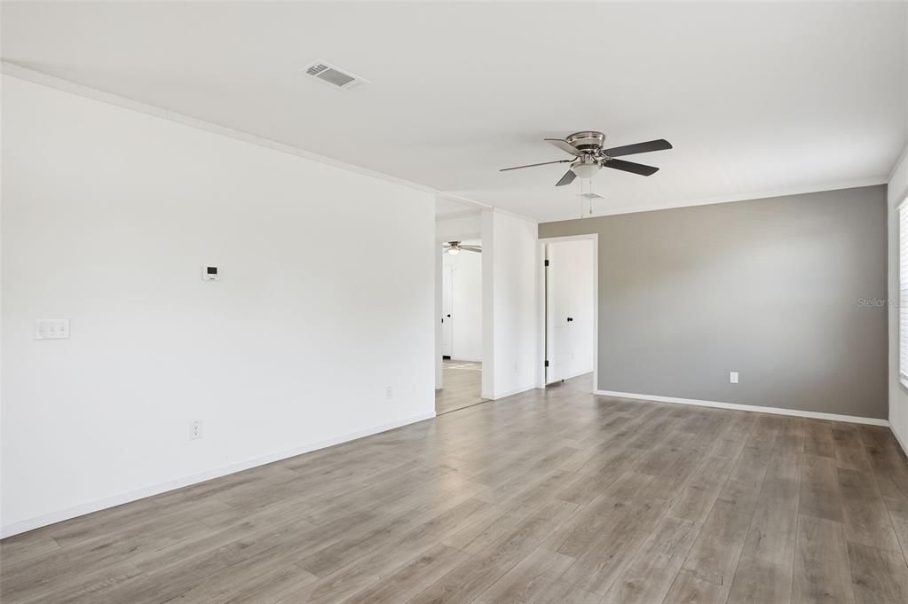 For Sale: $249,900 (4 beds, 2 baths, 1832 Square Feet)