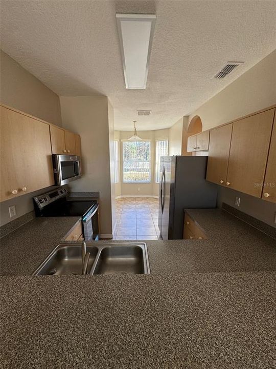 For Rent: $1,799 (3 beds, 2 baths, 1468 Square Feet)