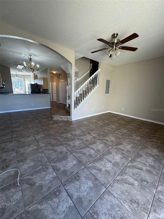 For Rent: $1,799 (3 beds, 2 baths, 1468 Square Feet)