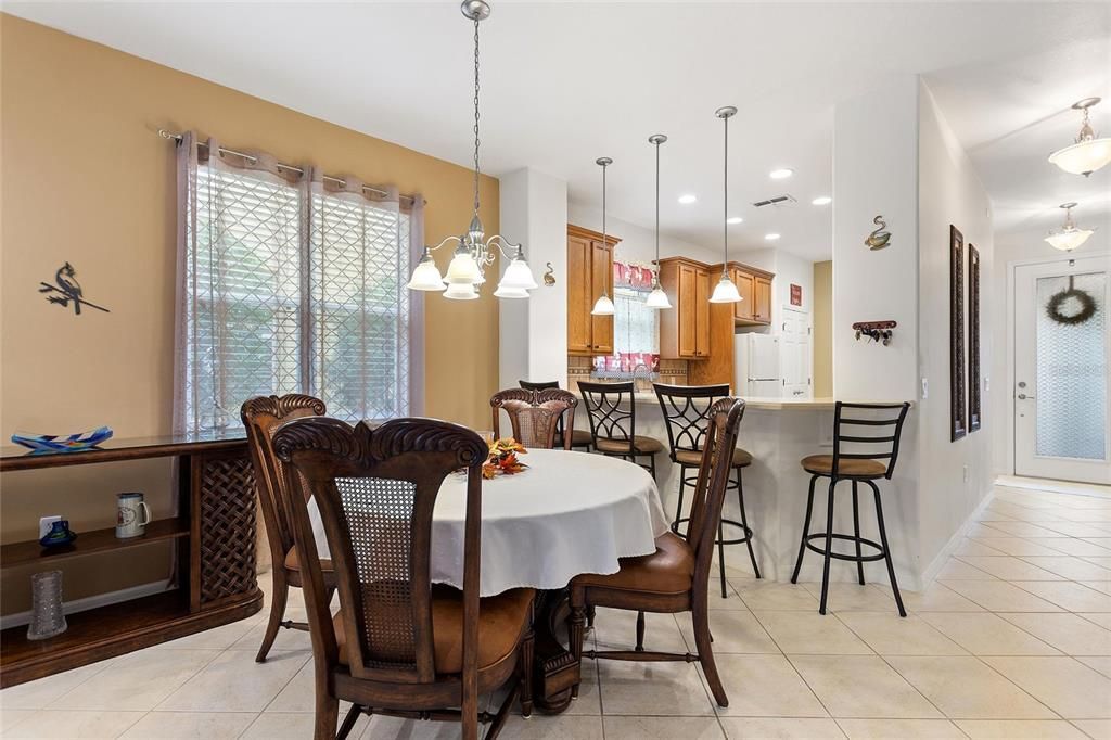 待售: $308,200 (2 贝兹, 2 浴室, 1539 平方英尺)