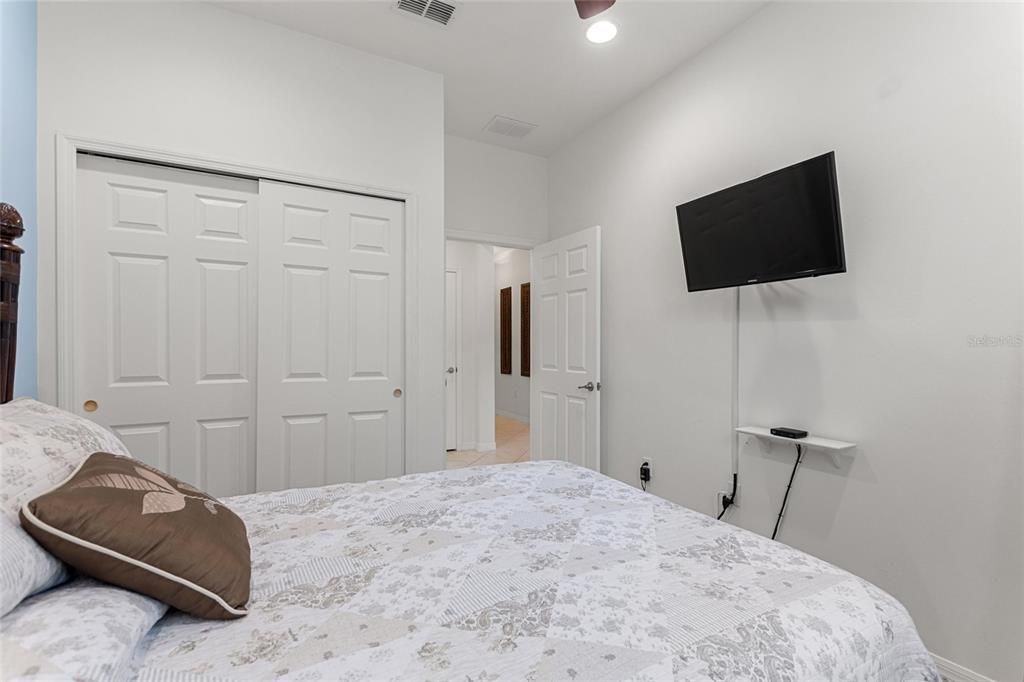 待售: $308,200 (2 贝兹, 2 浴室, 1539 平方英尺)