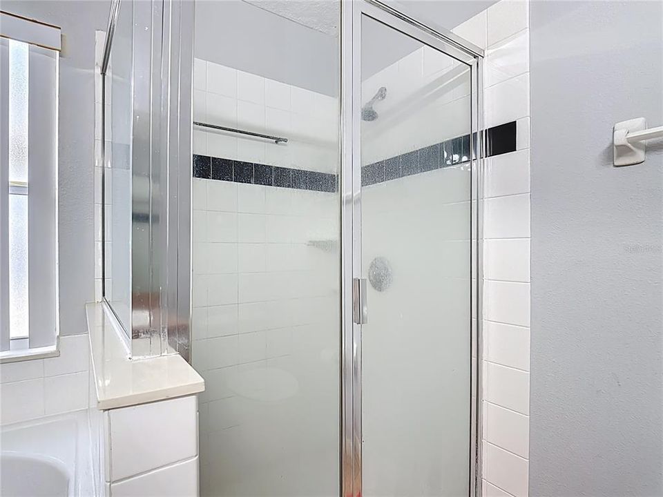 На продажу: $375,000 (3 спален, 2 ванн, 1408 Квадратных фут)