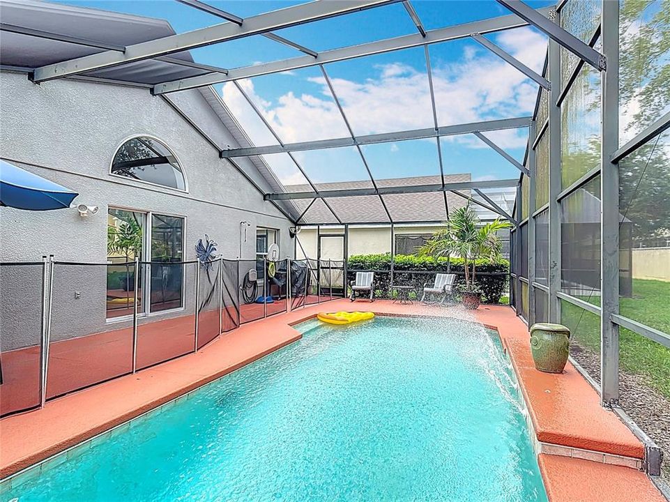 На продажу: $375,000 (3 спален, 2 ванн, 1408 Квадратных фут)