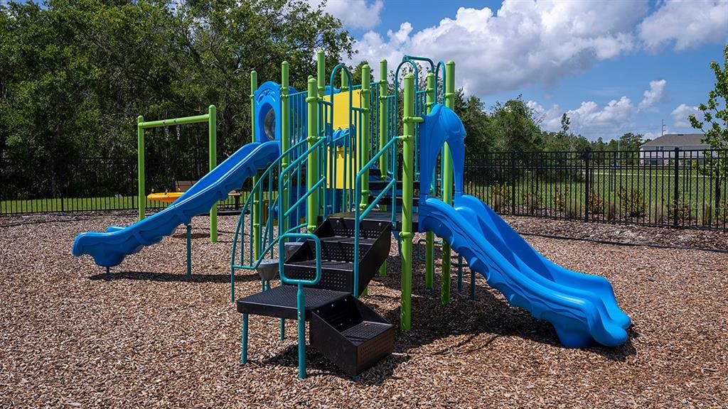 En Venta: $422,999 (2 camas, 2 baños, 1689 Pies cuadrados)