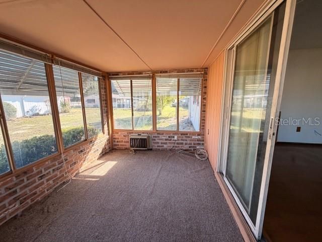 待售: $92,500 (2 贝兹, 1 浴室, 864 平方英尺)