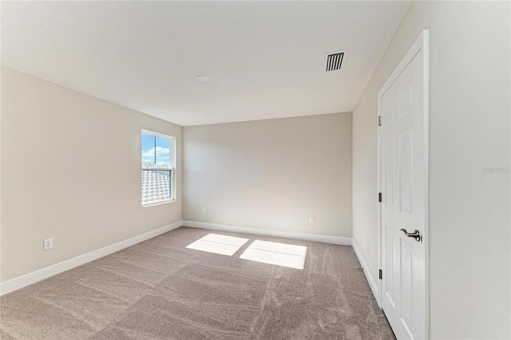 For Sale: $659,252 (5 beds, 3 baths, 3397 Square Feet)