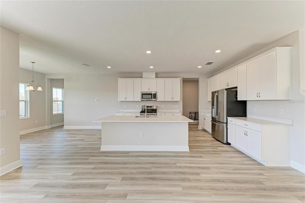 For Sale: $659,252 (5 beds, 3 baths, 3397 Square Feet)