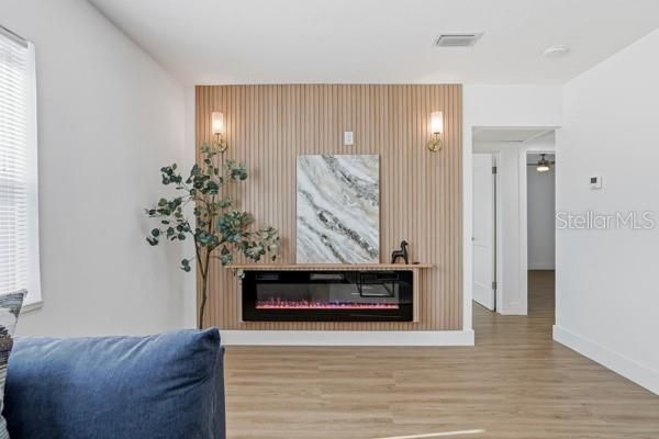 For Sale: $410,000 (3 beds, 2 baths, 1417 Square Feet)