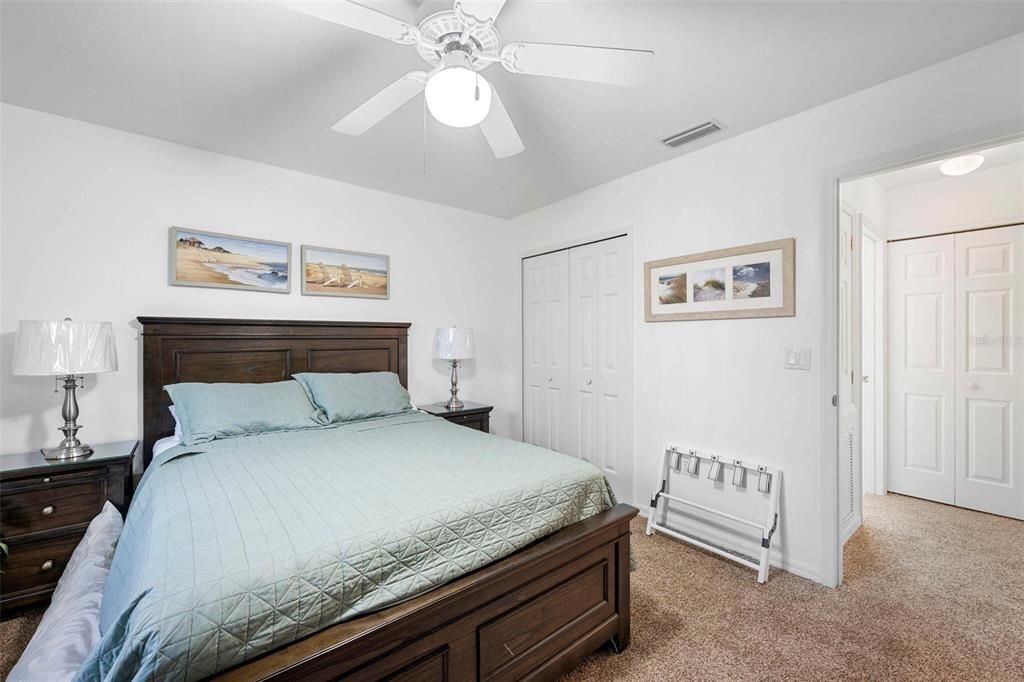 For Sale: $149,900 (2 beds, 2 baths, 1010 Square Feet)