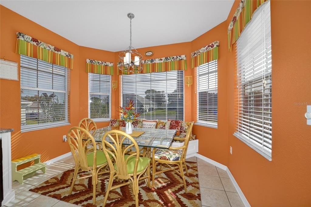 En Venta: $479,000 (2 camas, 2 baños, 1989 Pies cuadrados)