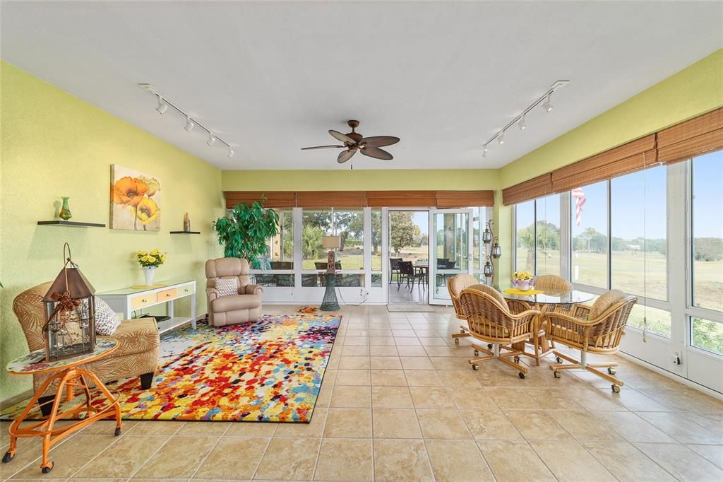 En Venta: $479,000 (2 camas, 2 baños, 1989 Pies cuadrados)