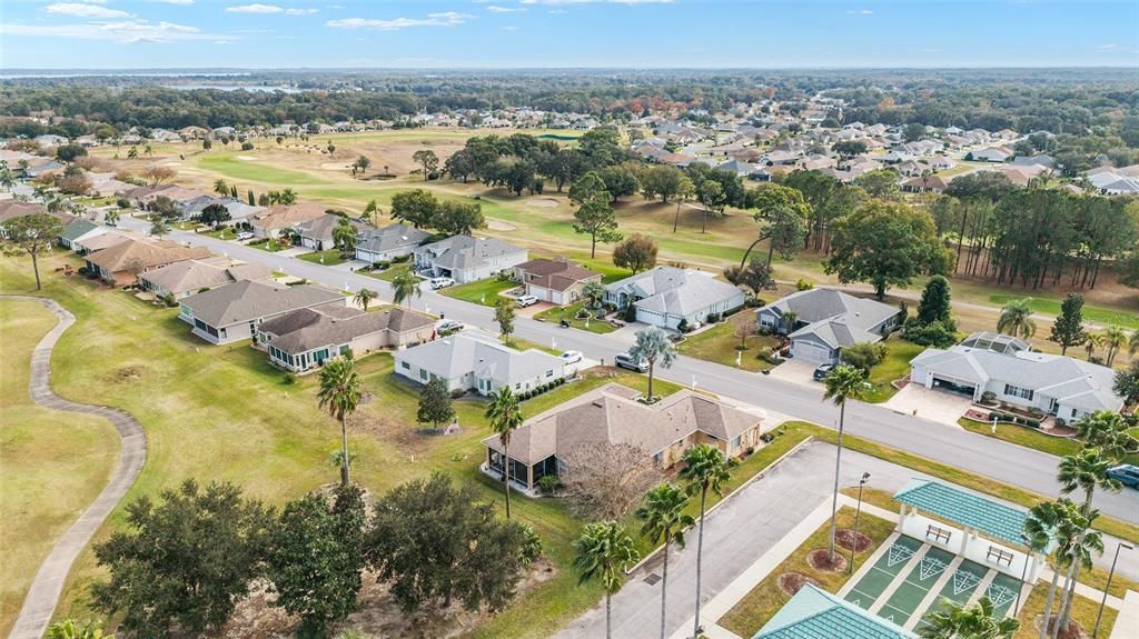 En Venta: $479,000 (2 camas, 2 baños, 1989 Pies cuadrados)