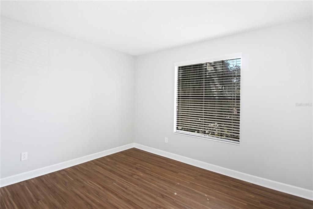 For Sale: $925,000 (6 beds, 4 baths, 4280 Square Feet)