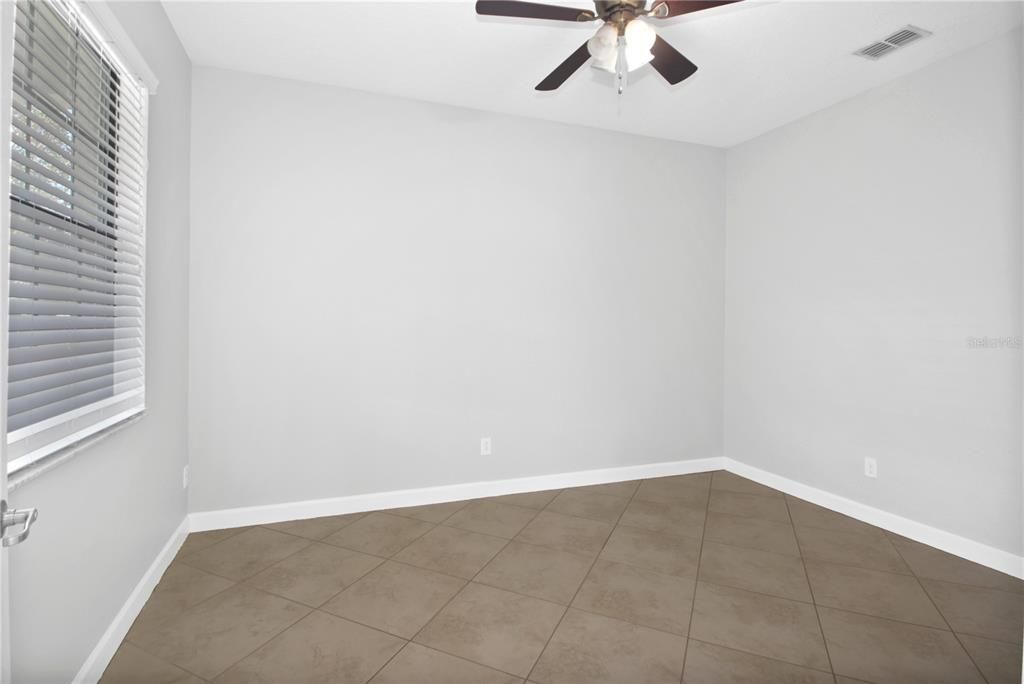 For Sale: $925,000 (6 beds, 4 baths, 4280 Square Feet)