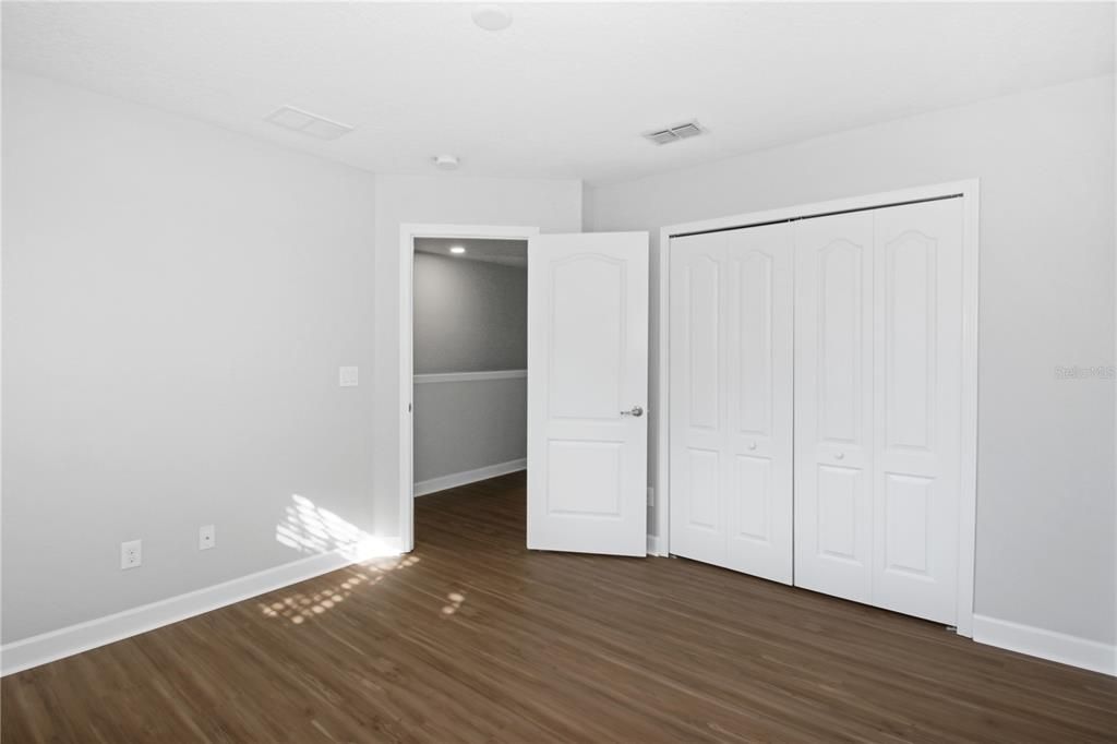 For Sale: $925,000 (6 beds, 4 baths, 4280 Square Feet)