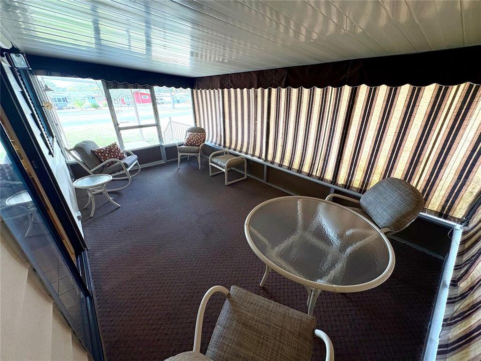 For Sale: $169,000 (2 beds, 2 baths, 1274 Square Feet)