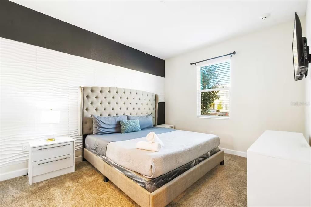 待售: $889,000 (8 贝兹, 5 浴室, 4289 平方英尺)