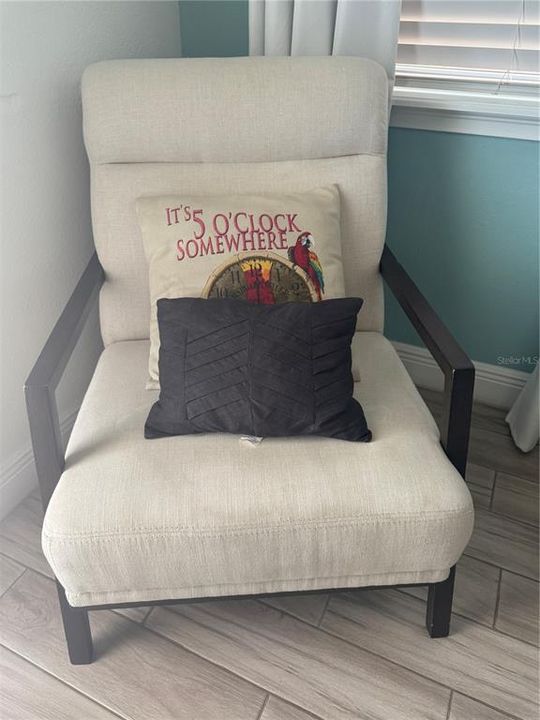 На продажу: $384,000 (2 спален, 2 ванн, 1188 Квадратных фут)