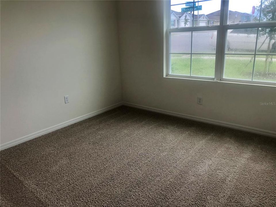 В аренду: $2,150 (4 спален, 2 ванн, 1828 Квадратных фут)