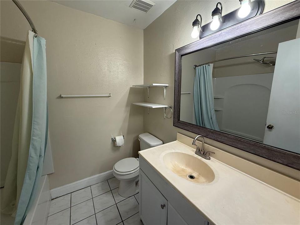 В аренду: $2,200 (3 спален, 2 ванн, 1765 Квадратных фут)