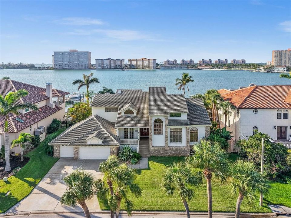 For Sale: $4,850,000 (5 beds, 3 baths, 3648 Square Feet)