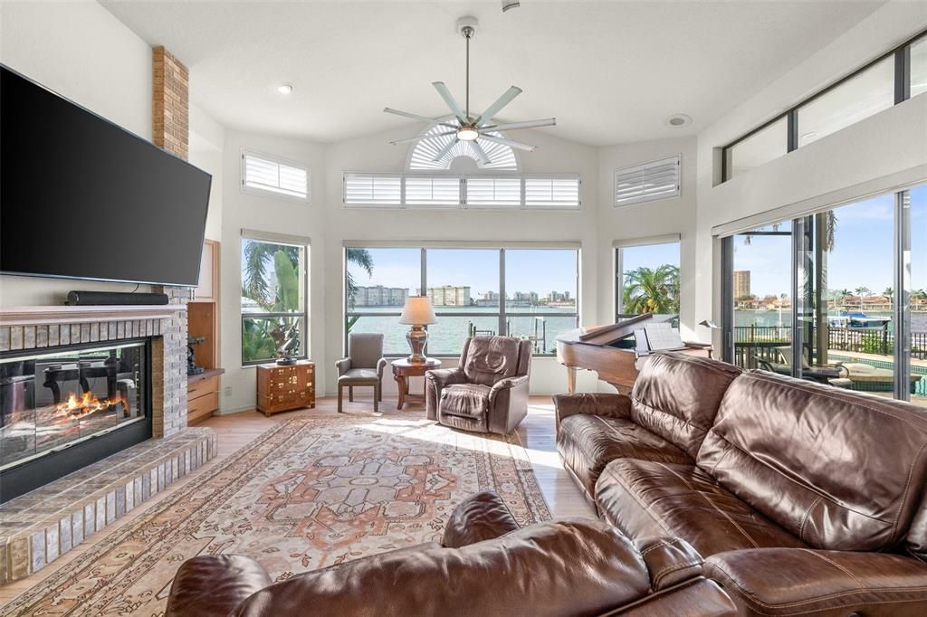 For Sale: $4,850,000 (5 beds, 3 baths, 3648 Square Feet)